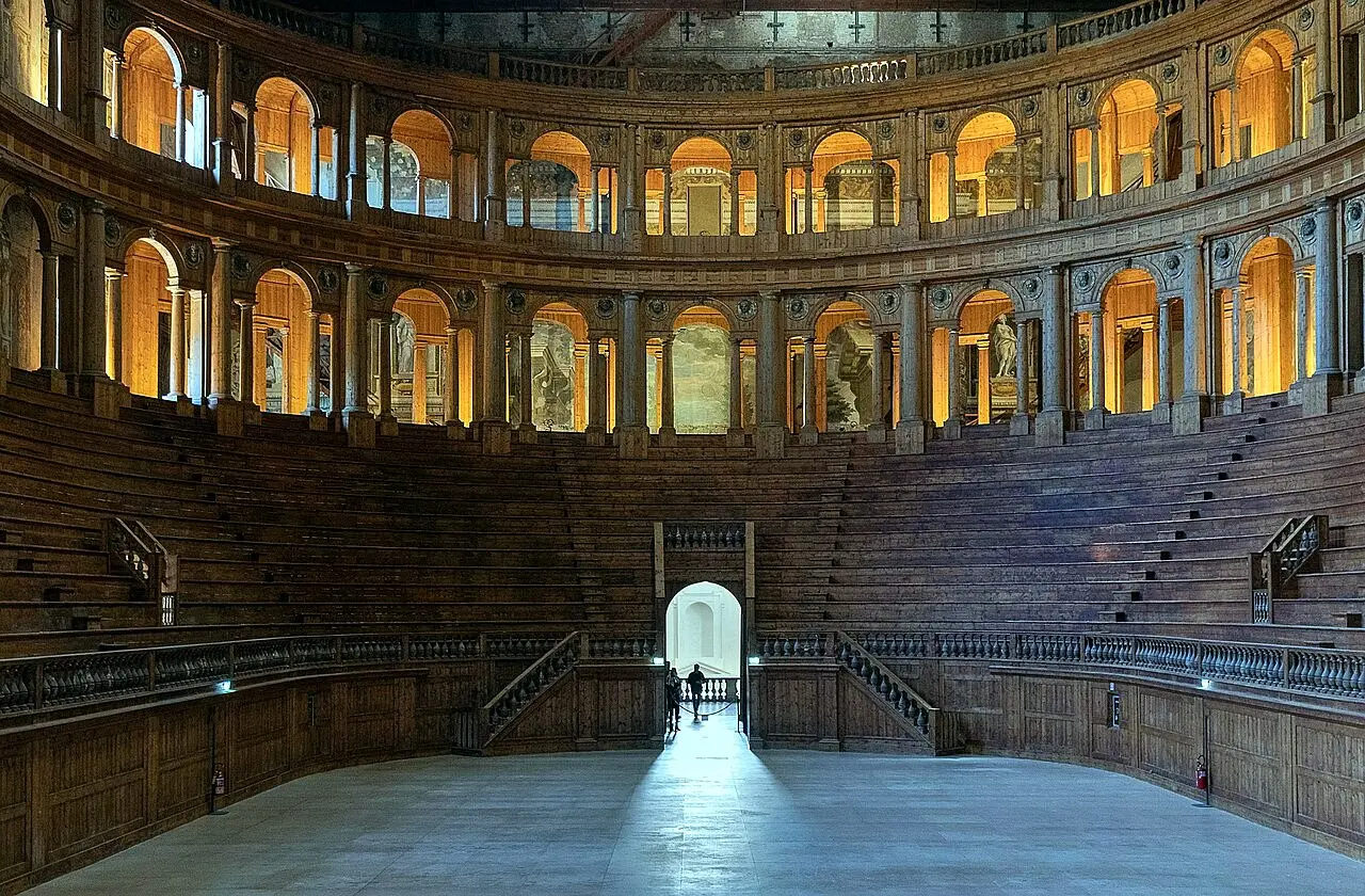 Teatro Farnese, Parma — interno